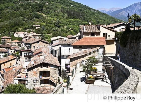 VILLAGE PERCHE DE LANTOSQUE, VALLEE DE LA VESUBIE, ALPES MARITIMES. (06F03335.jpg)