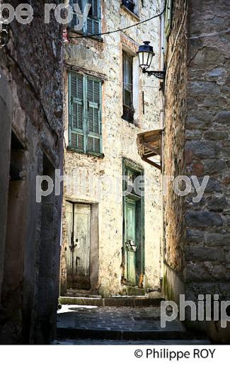 VILLAGE PERCHE DE LANTOSQUE, VALLEE DE LA VESUBIE, ALPES MARITIMES. (06F03336.jpg)