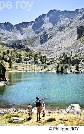 RANDONNEE PEDESTRE, PARC NATIONAL DU MERCANTOUR, VESUBIE, ALPES MARITIMES. (06F03611.jpg)