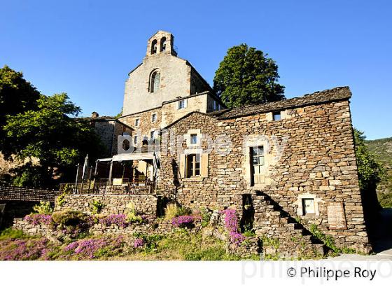 EGLISE ROMANE,VILLAGE PERCHE DE THINES, VALLEE DE LA THINES,  BAS-VIVARAIS, ARDECHE. (07F00338.jpg)