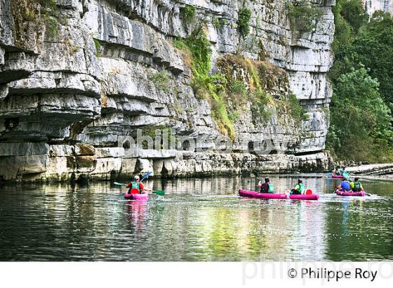 DESCENTE EN CANOE,  GORGES DU CHASSEZAC, COMMUNE BERRIAS ET CASTELJAU,  BAS-VIVARAIS, ARDECHE. (07F00603.jpg)
