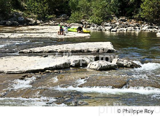 PLAGE,  GORGES DU CHASSEZAC, COMMUNE BERRIAS ET CASTELJAU,  BAS-VIVARAIS, ARDECHE. (07F00635.jpg)