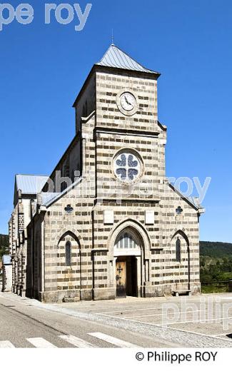 VILLAGE DE SAINT ETIENNE DE LUGDARES,   MASSIF DU TANARGUE,   BAS-VIVARAIS, ARDECHE. (07F01424.jpg)