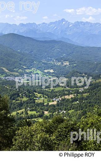 COL DE PEGUERE, VALLEE DE L' ARAC, MASSIF DU MONT VALIER, COUSERANS,  ARIEGE. (09F00504.jpg)