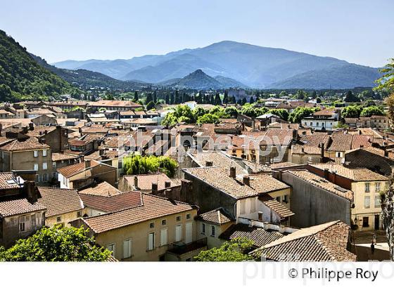 LA  VILLE DE FOIX,  ET MASSIF DU PLANTAUREL, ARIEGE. (09F00734.jpg)