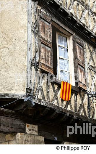 MAISON A COLOMBAGES,  RUE LABISTOUR,  VILLE DE FOIX, ARIEGE. (09F00919.jpg)