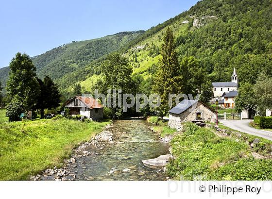 L' ALET ET HAMEAU DE SERAC,   VALLEE D' USTOU,   COUSERANS, ARIEGE. (09F01740.jpg)