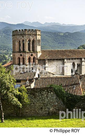 CATHEDRALE,  VILLE BASSE  DE SAINT-LIZIER, VALLEE DU SALAT,  COUSERANS, ARIEGE. (09F02215.jpg)