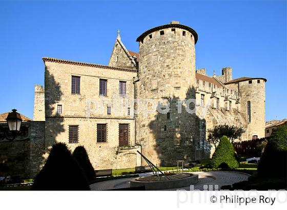 LE  PALAIS DES ARCHEVEQUES, VILLE DE NARBONNE, AUDE, OCCITANIE (11F00131.jpg)