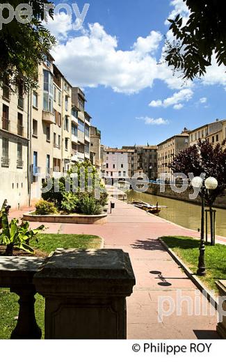 CANAL DE LA ROBINE, VILLE DE NARBONNE, AUDE, OCCITANIE. (11F00616.jpg)