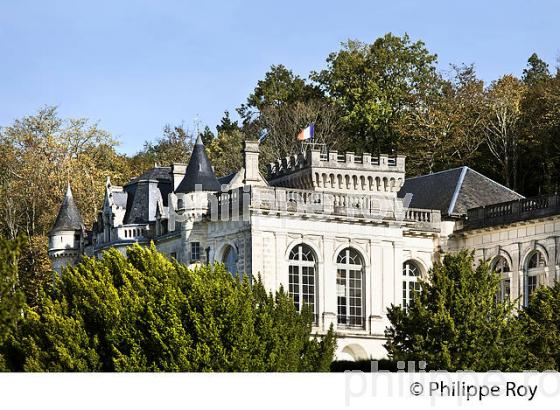 LE CHATEAU  DE LA MERCERIE, COMMUNE DE MAGNAC-LAVALETTE-VILLARS,  CHARENTE. (16F01116.jpg)