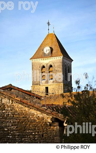 VILLAGE MEDIEVAL  DE NANTEUIL EN VALLEE, VALLEE DE L' ARGENTOR  CHARENTE. (16F01319.jpg)