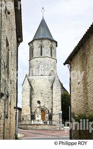 VILLAGE MEDIEVAL  DE TUSSON , VALLEE D' AULME,  CHARENTE (16F01403.jpg)