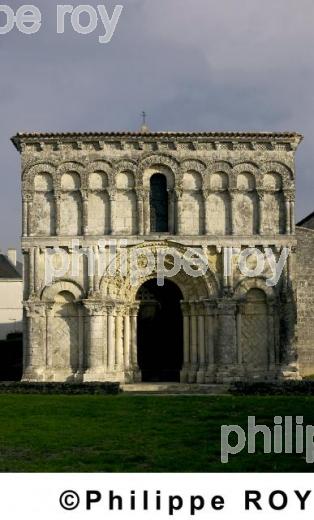 Echillais - Charente Maritime (17F01318.jpg)