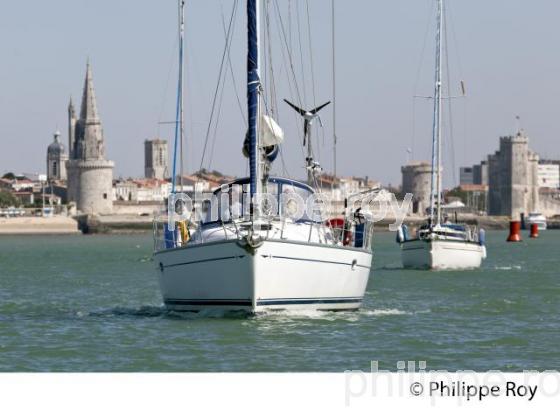 VOILIER , PORT DES MINIMES,  LA ROCHELLE. (17F06307.jpg)