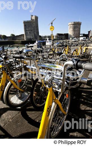 VELO YELO , VILLE DE LA ROCHELLE, CHARENTE MARITIME, FRANCE (17F06709.jpg)