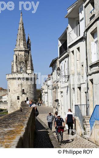 LA VIEILLE VILLE DE LA ROCHELLE, CHARENTE MARITIME, FRANCE (17F06717.jpg)