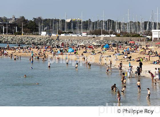 PLAGE DES MINIMES ,  LA ROCHELLE, CHARENTE MARITIME, FRANCE (17F06934.jpg)