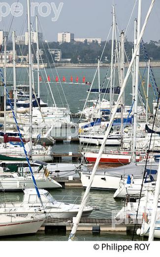 PORT DES MINIMES,  LA ROCHELLE, CHARENTE MARITIME, FRANCE (17F07009.jpg)