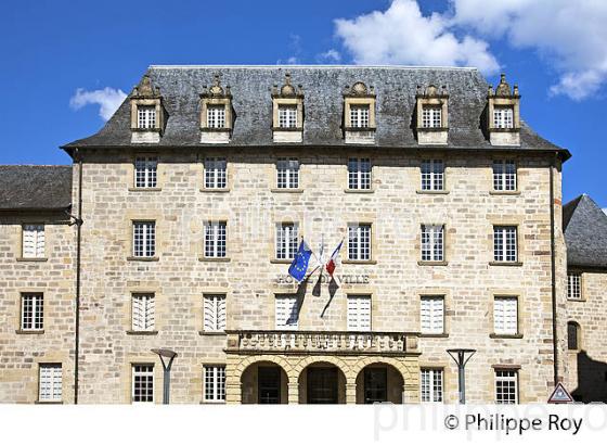 COLLEGE DES DOCTRINAIRES, MAIRIE DE  BRIVE LA GAILLARDE, VALLEE DE LA CORREZE,  CORREZE, LIMOUSIN. (19F00221.jpg)