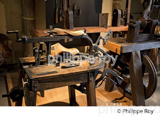 MUSEE LABENCHE,  BRIVE LA GAILLARDE, CORREZE, LIMOUSIN. (19F00331.jpg)