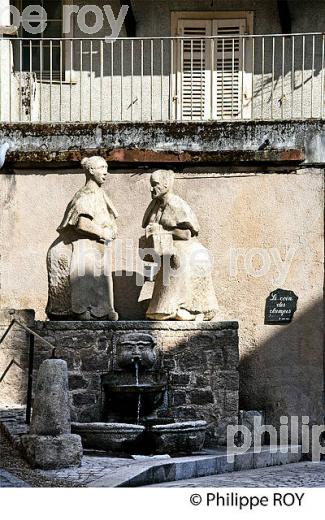 FONTAINE, QUARTIER DE L' ENCLOS, VILLE DE TULLE, CORREZE, LIMOUSIN. (19F01038.jpg)