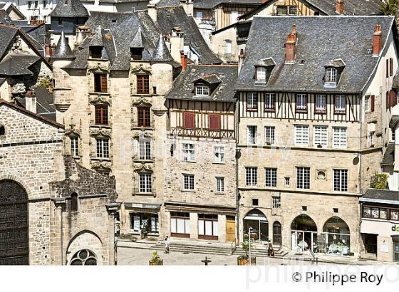 MAISON DE LOYAC, PLACE GAMBETTA, VILLE DE TULLE, CORREZE, LIMOUSIN. (19F01117.jpg)