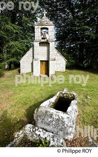 CHAPELLE DU RAT, PLATEAU DE MILLEVACHES, VALLEE DE LA VEZERE,  CORREZE, LIMOUSIN. (19F01411.jpg)