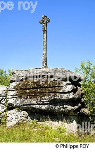 CHAPELLE DU RAT, PLATEAU DE MILLEVACHES, VALLEE DE LA VEZERE,  CORREZE, LIMOUSIN. (19F01419.jpg)