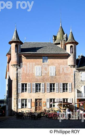 LE VILLAGE  MEDIEVAL DE MEYMAC, PLATEAU DE MILLEVACHES, CORREZE, LIMOUSIN. (19F01513.jpg)