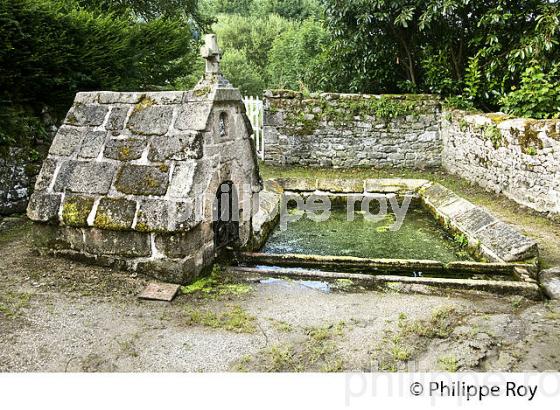 LAVOIR, VILLAGE DE TARNAC,  PLATEAU DE MILLEVACHES, VALLEE DE LA VEZERE,  CORREZE, LIMOUSIN. (19F01937.jpg)