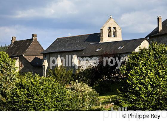 VILLAGE DE VIAM, PLATEAU DE MILLEVACHES, VALLEE DE LA VEZERE,  CORREZE, LIMOUSIN. (19F02003.jpg)