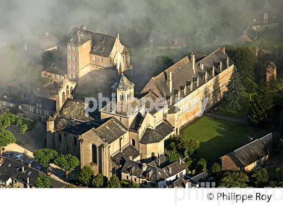 ABBAYE CISTERCIENNE, VILLAGE  D' AUBAZINE, CORREZE, LIMOUSIN. (19F02115.jpg)