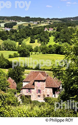 VILLAGE DE CUREMONTE, VALLEE DE LA DORDOGNE, CORREZE, LIMOUSIN. (19F02723.jpg)