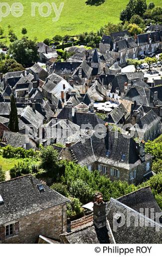 VILLAGE PERCHE   DE TURENNE,  VALLEE DE LA TOURMENTE, CORREZE, LIMOUSIN. (19F03012.jpg)