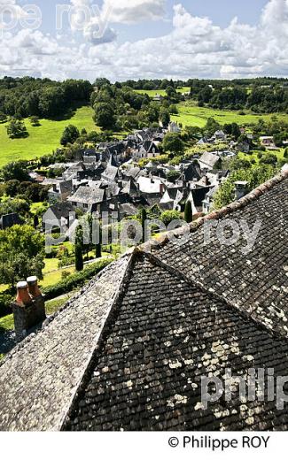VILLAGE PERCHE   DE TURENNE,  VALLEE DE LA TOURMENTE, CORREZE, LIMOUSIN. (19F03016.jpg)