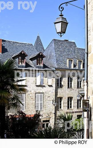 HOTEL PARTICULIER,VILLE  DE  BRIVE, CORREZE, LIMOUSIN. (19F03222.jpg)