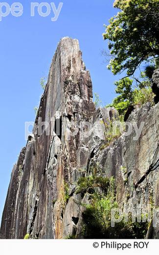 LES PANS DE TRAVASSAC, ARDOISIERE, DONZENAC, CORREZE, LIMOUSN. (19F03417.jpg)