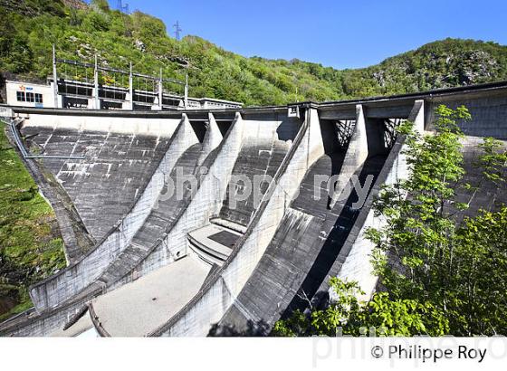 BARRAGE DE L' AIGLE, HAUTE  VALLEE DE LA DORDOGNE, CORREZE. (19F05139.jpg)