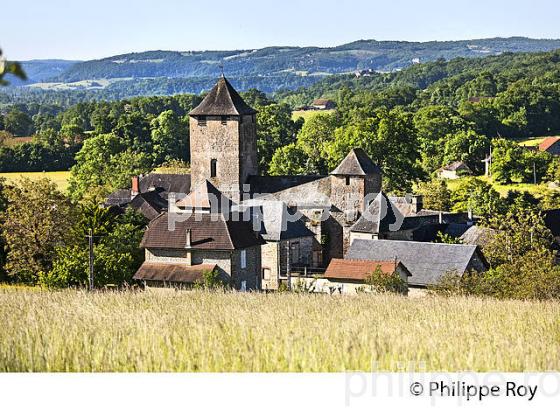 VILLAGE FORTIFIE  DE SAILLAC,   CORREZE, LIMOUSIN. (19F06311.jpg)