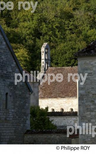 ABBAYE D EFONTENAY,   VALLEE DE L' ARMANCON, CANAL DE BOURGOGNE, COTE D' OR, FRANCE. (21F00829.jpg)