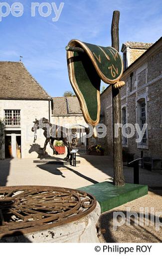 CHATEAU DE POMMARD, COTE DE BEAUNE, VINS DE BOURGOGNE, COTE D' OR. (21F01434.jpg)