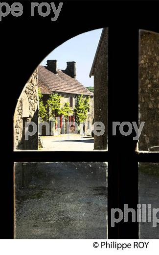 MAISON  DE  PIERRE MICHAUD, VILLAGE DE MASGOT, LES MACONS DE LA CREUSE, LIMOUSIN. (23F00424.jpg)