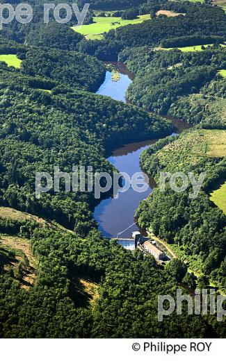 VALLEE DE LA CREUSE, COMMUNE DE AHUN, CREUSE,  LIMOUSIN. (23F00519.jpg)