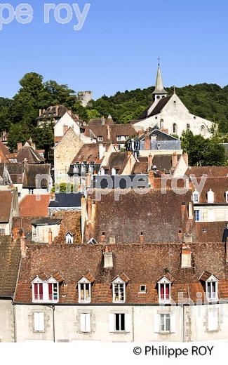 LA VIEILLE VILLE DE AUBUSSON, CREUSE, LIMOUSIN. (23F00847.jpg)