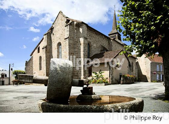 VILLAGE DE SAINTE FEYRE, MONTS DE  GUERET, CREUSE, LIMOUSIN. (23F01316.jpg)