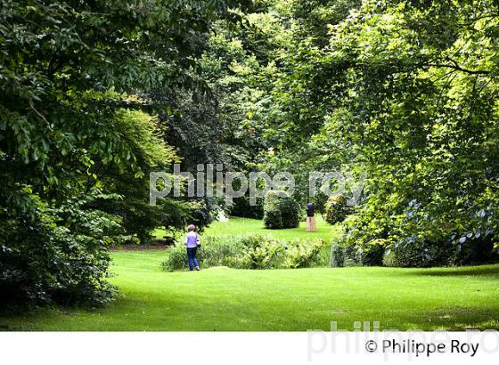 ARBORETUM DE LA SEDELLE, VALLEE DES PEINTRES, CROZANT,  CREUSE,  LIMOUSIN. (23F01804.jpg)