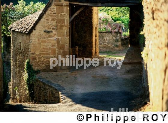 La valle de la Dordogne (24F00135.jpg)