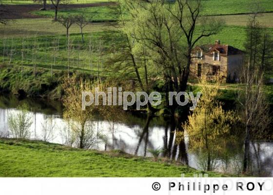 La vallée de la Dordogne (24F00534.jpg)