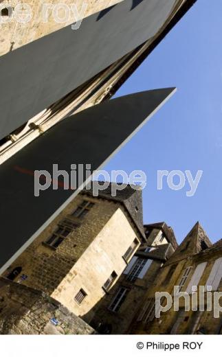 Sarlat la Canda - Dordogne (24F00930.jpg)